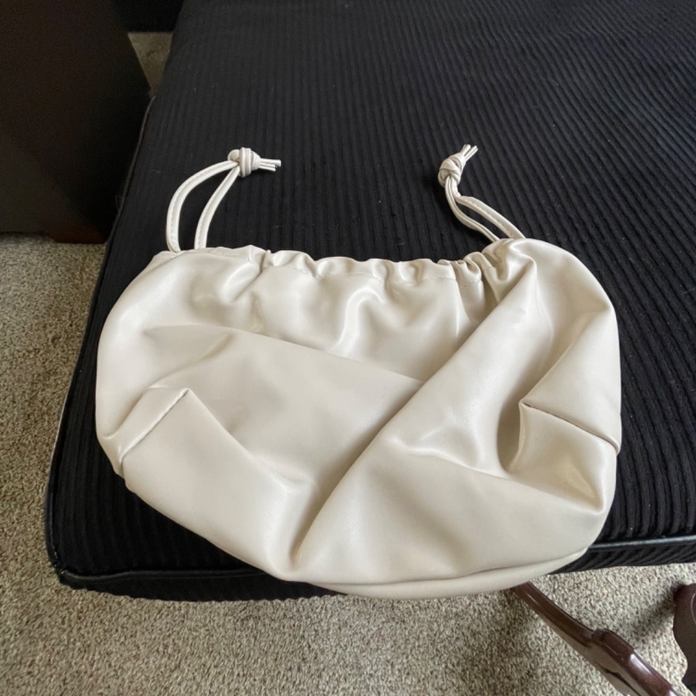 Moon Womens Woven Basket Bag - Picture 3 of 3